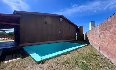 VENTA CASA 3 AMBIENTES VILLA GOLF MIRAMAR