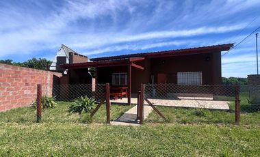 VENTA CASA 3 AMBIENTES VILLA GOLF MIRAMAR