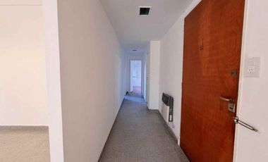VENTA 3 AMB BALCON AL FRENTE VELEZ SARSFIELD