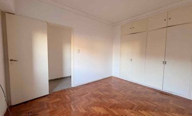 VENTA 3 AMB BALCON AL FRENTE VELEZ SARSFIELD