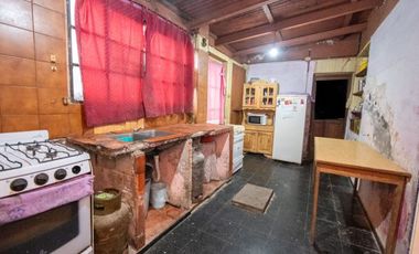 VENTA CASA A REFACCIONAR EN MONTE VERA