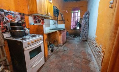 VENTA CASA A REFACCIONAR EN MONTE VERA