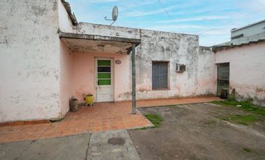 VENTA CASA A REFACCIONAR EN MONTE VERA