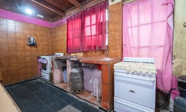 VENTA CASA A REFACCIONAR EN MONTE VERA