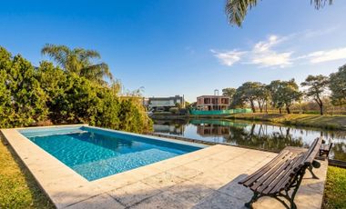 VENTA CASA 7 AMB LAGOS DEL NORTE A LA LAGUNA