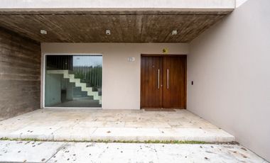 VENTA CASA 7 AMB LAGOS DEL NORTE A LA LAGUNA