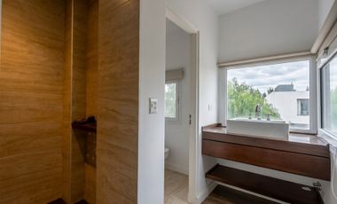 VENTA CASA 7 AMB LAGOS DEL NORTE A LA LAGUNA