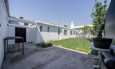 Casa Refacc. Beccar 4 Amb Jardín Galería Cochera.