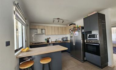 Casa en Arriendo en los ceibos 1100