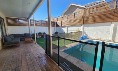 Casa en Arriendo en los ceibos 1100