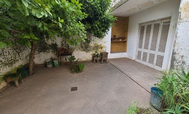 Alquiler 2 Casas a 50 metros de Casa Gobierno