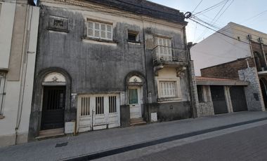 Alquiler 2 Casas a 50 metros de Casa Gobierno