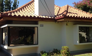 CASA COLONIAL , BARRIO TRANQUILO, VILLA EL PORTAL