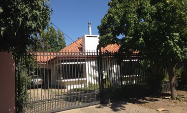 CASA COLONIAL , BARRIO TRANQUILO, VILLA EL PORTAL