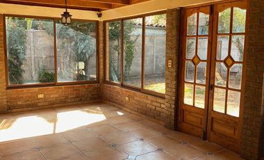 CASA COLONIAL , BARRIO TRANQUILO, VILLA EL PORTAL