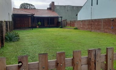 VENTA CASA CON GRAN PARQUE SANTA CLARA DEL MAR