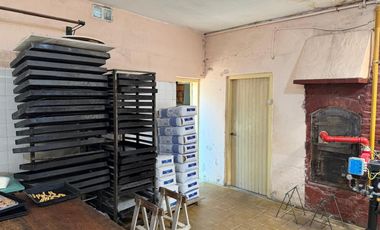 VENTA / VIVIENDA FAMILIAR Y LOCAL COMERCIAL