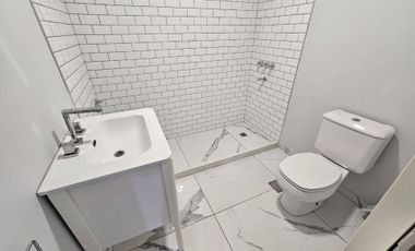 CASA EN ALQUILER CON PILETA - PLOTTIER