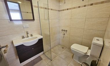 CASA EN ALQUILER CON PILETA - PLOTTIER