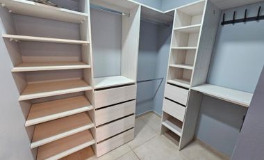 CASA EN ALQUILER CON PILETA - PLOTTIER