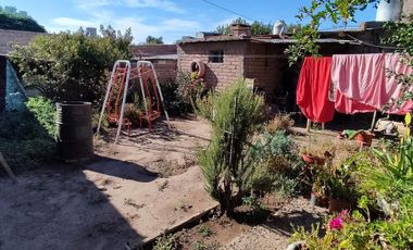 En Venta, Casa de 3 Dormitorios, Zona Centro, Catriel