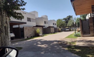 Housing Pueblo Alto,  alquiler tres dormitorios, Villa Belgrano, Córdoba