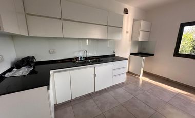 Housing Pueblo Alto,  alquiler tres dormitorios, Villa Belgrano, Córdoba