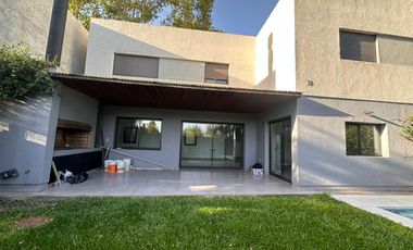 Housing Pueblo Alto,  alquiler tres dormitorios, Villa Belgrano, Córdoba