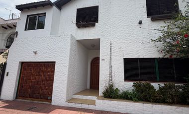 Casa en La Lucila con Pileta