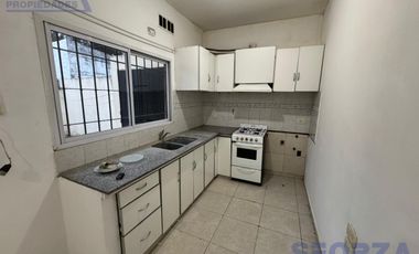 Casa en alquiler en bella vista