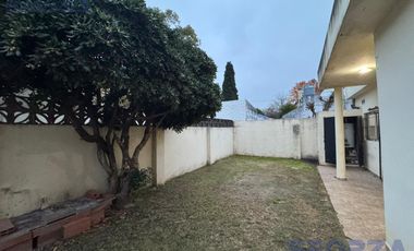 Casa en alquiler en bella vista
