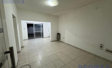 Casa en alquiler en bella vista