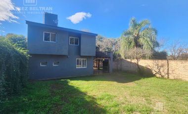 Alquiler -  Casa de 3 dormitorios Villa allende - Iquique 550, Lomas Este