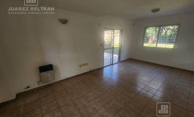 Alquiler -  Casa de 3 dormitorios Villa allende - Iquique 550, Lomas Este