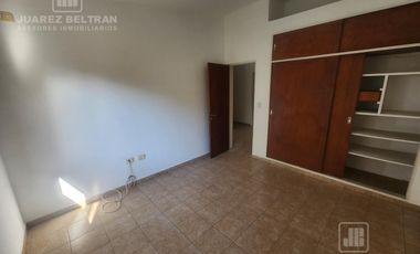Alquiler -  Casa de 3 dormitorios Villa allende - Iquique 550, Lomas Este