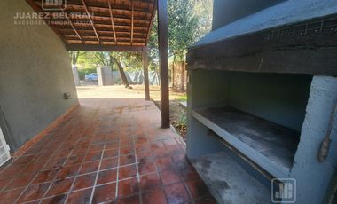 Alquiler -  Casa de 3 dormitorios Villa allende - Iquique 550, Lomas Este