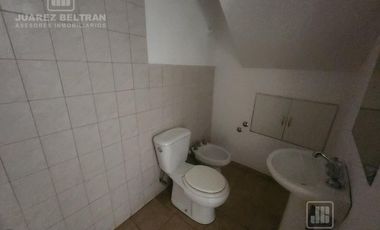 Alquiler -  Casa de 3 dormitorios Villa allende - Iquique 550, Lomas Este