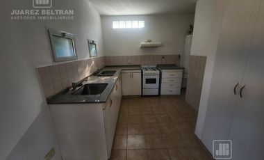 Alquiler -  Casa de 3 dormitorios Villa allende - Iquique 550, Lomas Este