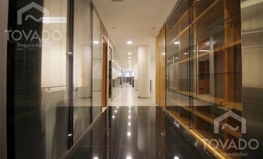 En alquiler! Oficina con seguridad 24hs y cochera en Retiro!