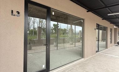 Local de 53m2 venta y alquiler en Guillermo E Hudson