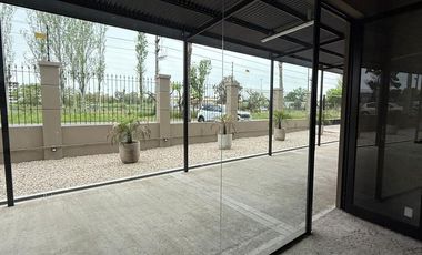 Local de 53m2 venta y alquiler en Guillermo E Hudson