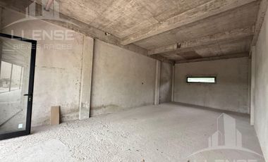 Local de 53m2 venta y alquiler en Guillermo E Hudson