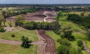 Terreno fondo verde en Estancia Carabassa, Pilar
