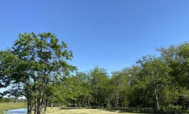 Terreno fondo verde en Estancia Carabassa, Pilar