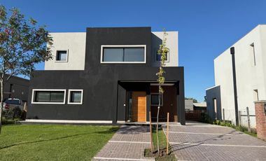 IMPECABLE Casa en  BARRIO SAN PABLO!!!