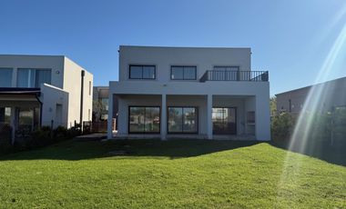 IMPECABLE Casa en  BARRIO SAN PABLO!!!