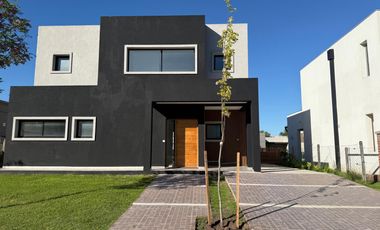 IMPECABLE Casa en  BARRIO SAN PABLO!!!