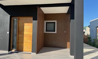 IMPECABLE Casa en  BARRIO SAN PABLO!!!