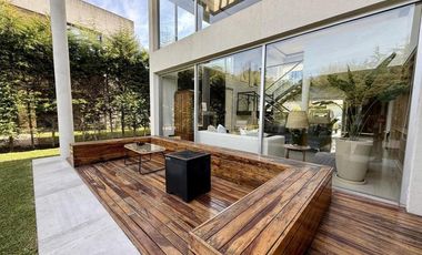 Casa en Venta – Adrogué Chico | 5 Ambientes con Piscina