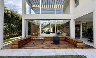 Casa en Venta – Adrogué Chico | 5 Ambientes con Piscina